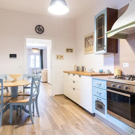 Apartment Dimora Damari *